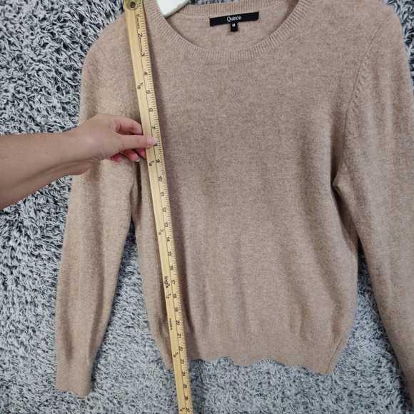 Quince 100% Cashmere Luxe Crew Neck Long Sleeve Sweater Top Women Medium Beige - Picture 3 of 15